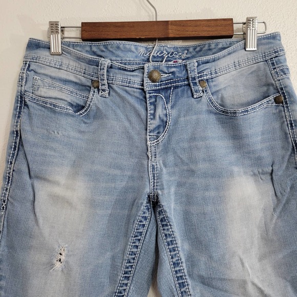 Maurices Blue Ankle Cropped Jeans with Distressed Details - Picture 3 of 9